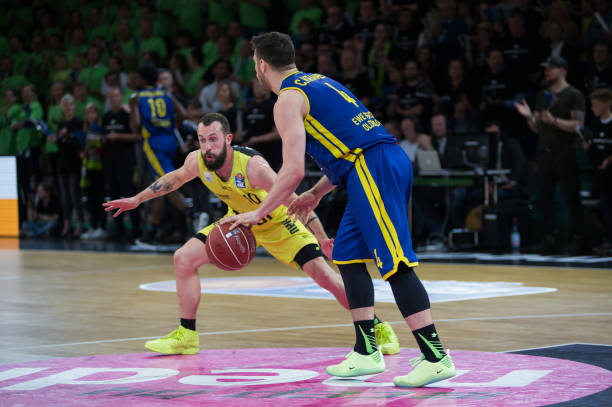 旨在为中国 旨在为中国