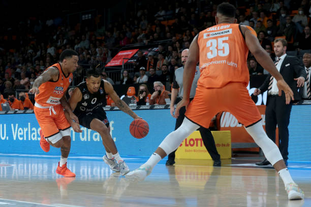 陷入自我怀 陷入自我怀