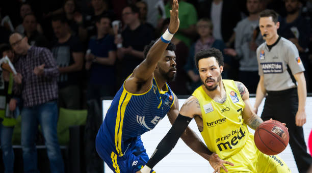 长期在国际 长期在国际