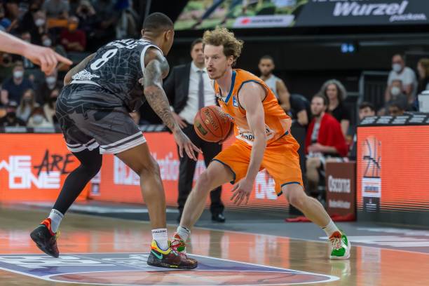 如今在CB 如今在CB